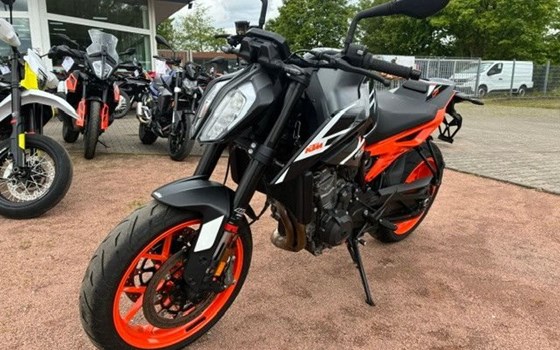 Gebrauchtmotorrad KTM 890 Duke GP - Bild 5