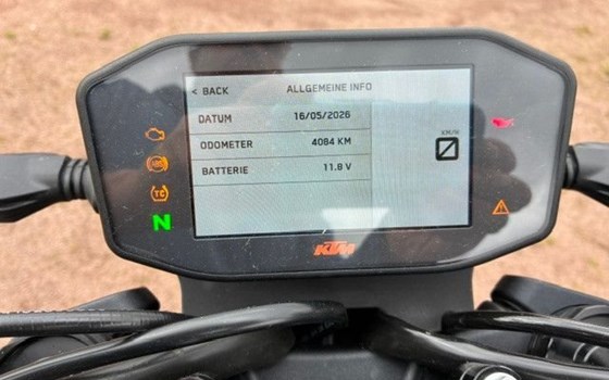 Gebrauchtmotorrad KTM 890 Duke GP - Bild 8