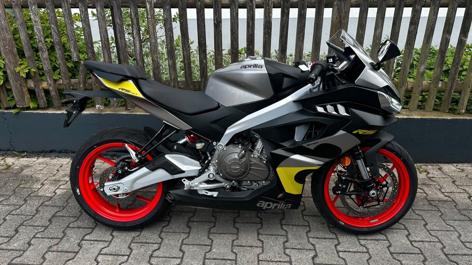 Aprilia RS 457