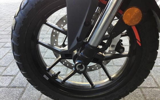 Neufahrzeug Aprilia SR GT 400 - Bild 12