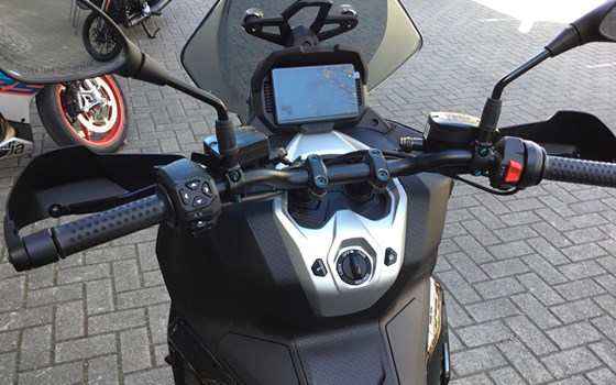 Neufahrzeug Aprilia SR GT 400 - Bild 14