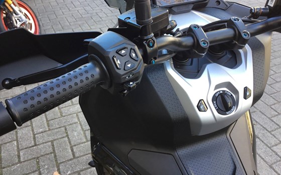 Neufahrzeug Aprilia SR GT 400 - Bild 16