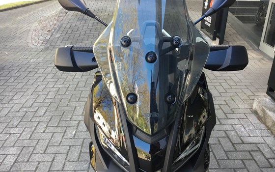 Neufahrzeug Aprilia SR GT 400 - Bild 18