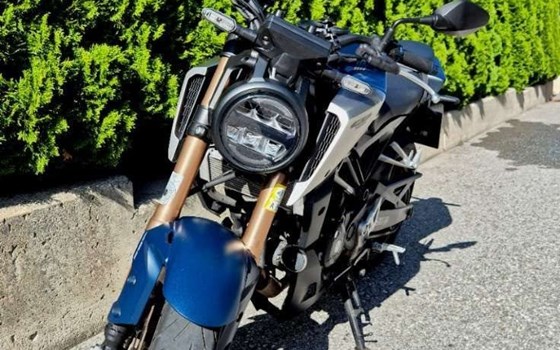 Gebrauchtmotorrad Honda CB125R - Bild 1