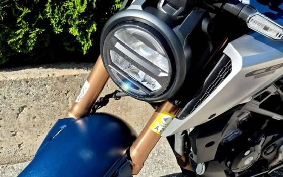 Gebrauchtmotorrad Honda CB125R - Bild 3