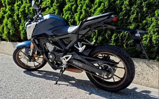 Gebrauchtmotorrad Honda CB125R - Bild 4