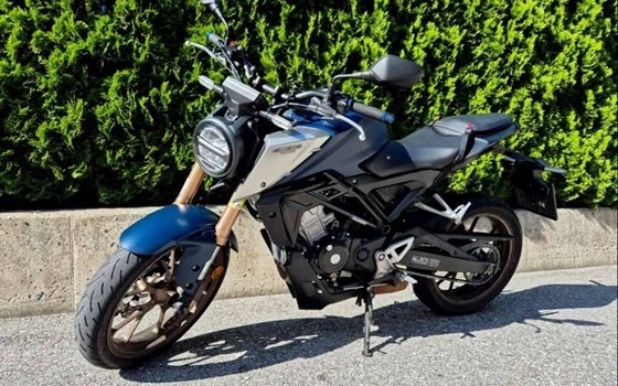 Gebrauchtmotorrad Honda CB125R - Bild 6