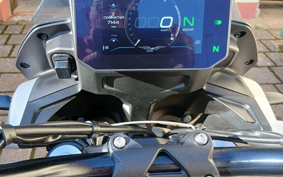Gebrauchtmotorrad Moto Guzzi V85 Strada - Bild 13