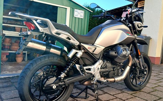 Gebrauchtmotorrad Moto Guzzi V85 Strada - Bild 3