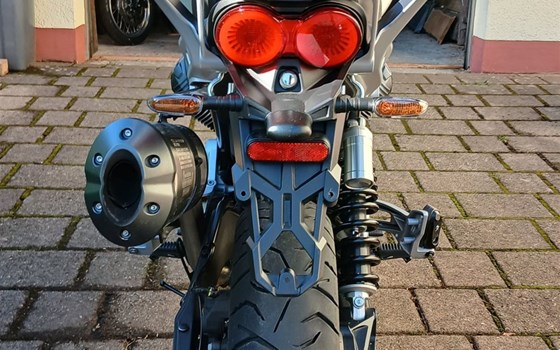 Gebrauchtmotorrad Moto Guzzi V85 Strada - Bild 6