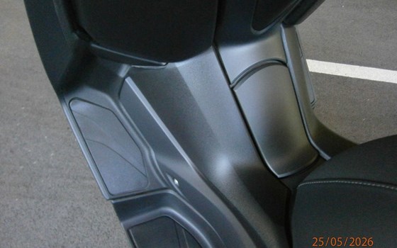 Gebrauchtmotorrad Yamaha XMAX 300 - Bild 8