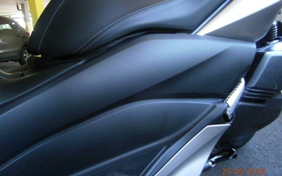 Gebrauchtmotorrad Yamaha XMAX 300 - Bild 9