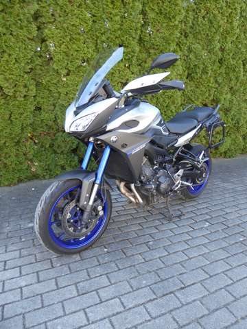 Yamaha Tracer 900