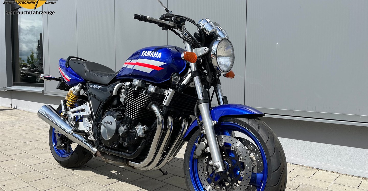 Offer Yamaha XJR 1200