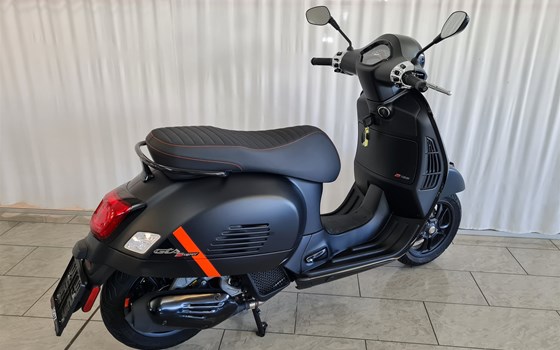 Gebrauchtmotorrad Vespa GTS 125 Super Sport - Bild 2