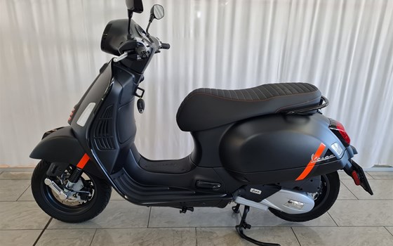 Gebrauchtmotorrad Vespa GTS 125 Super Sport - Bild 3