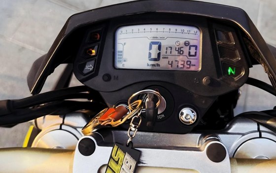 Gebrauchtmotorrad Online Bestia 125 ABS - Bild 5