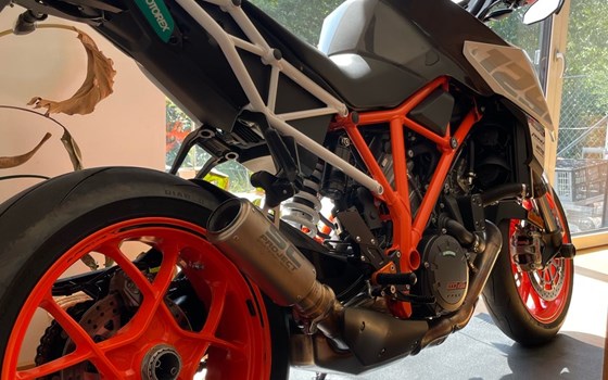 Gebrauchtmotorrad KTM 1290 Super Duke R - Bild 2