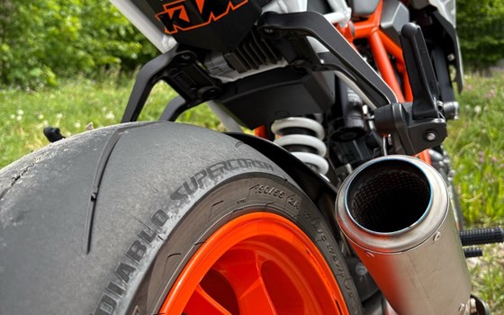 Gebrauchtmotorrad KTM 1290 Super Duke R - Bild 3