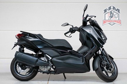 Yamaha XMAX 300 Tech MAX