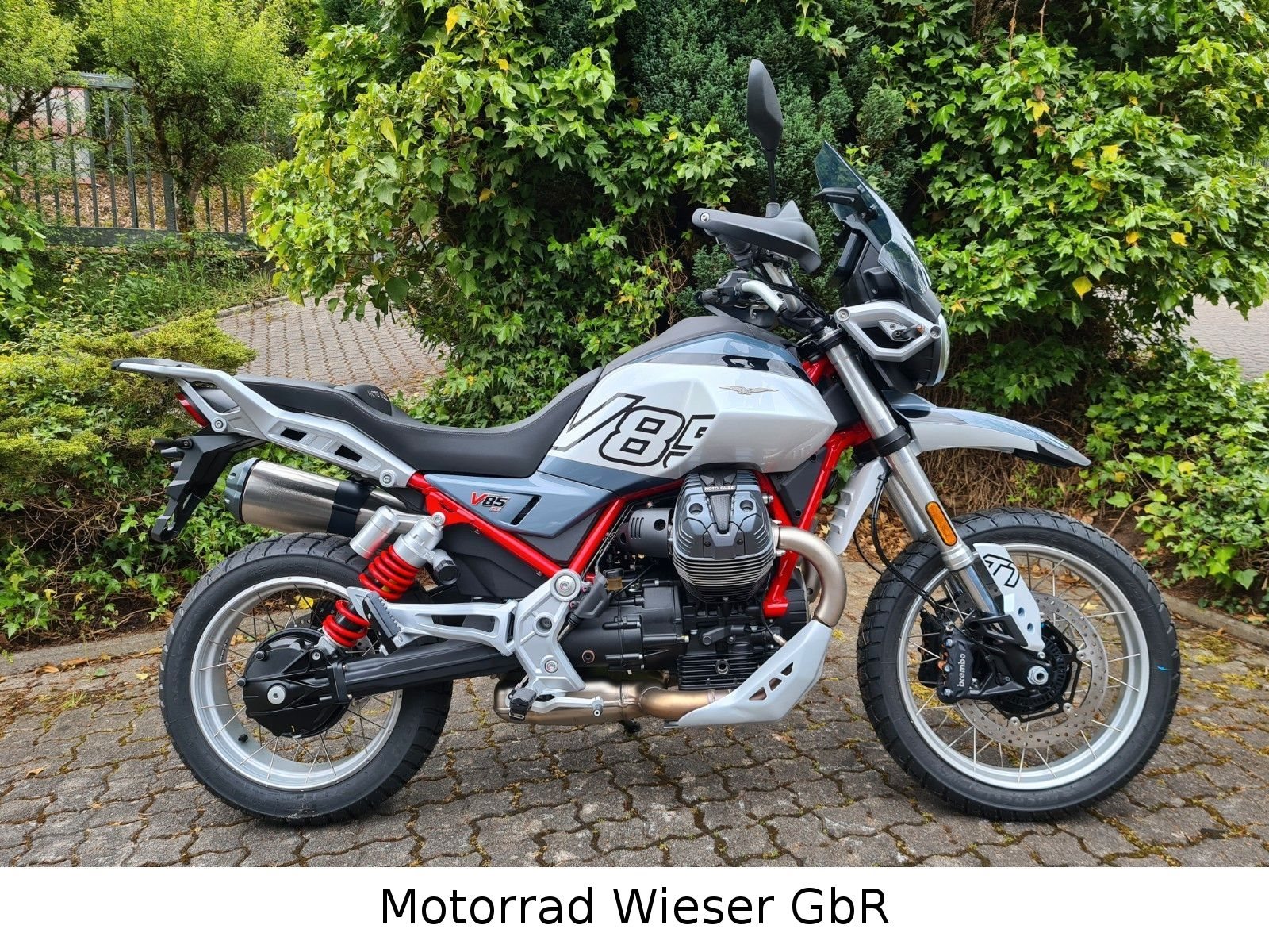 Moto Guzzi V85 TT