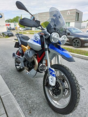 Moto Guzzi V85 TT (Yellow Wadi) - Bild 4