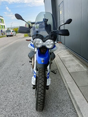 Moto Guzzi V85 TT (Yellow Wadi) - Bild 8