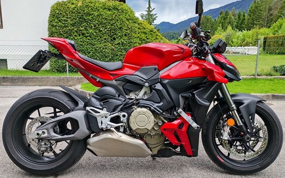 Gebrauchtmotorrad Ducati Streetfighter V4 - Bild 4