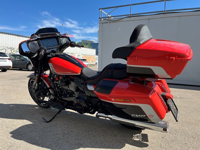 Harley-Davidson CVO Street Glide FLHXSE (Legendary Orange) - Bild 10