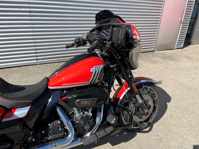Harley-Davidson CVO Street Glide FLHXSE (Legendary Orange) - Bild 3