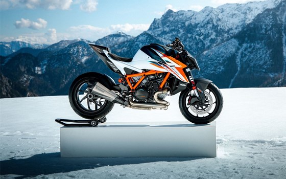 Neufahrzeug KTM 1390 Super Duke RR - Bild 13