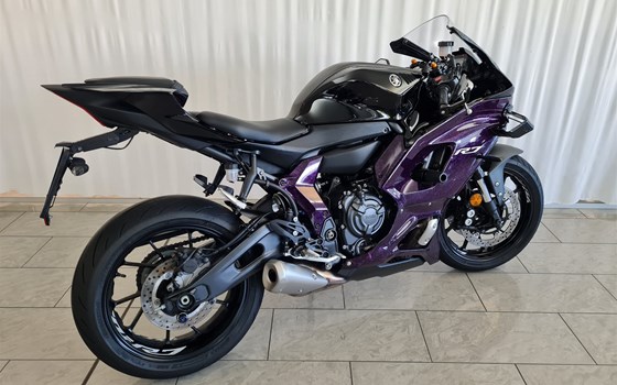 Gebrauchtmotorrad Yamaha R7 - Bild 2