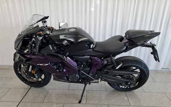 Gebrauchtmotorrad Yamaha R7 - Bild 3