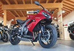 Neumotorrad Triumph Daytona 660