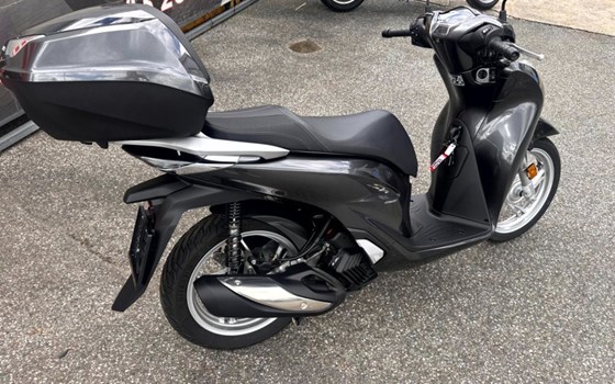 Gebrauchtmotorrad Honda SH150i - Bild 4