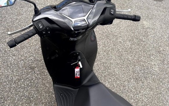 Gebrauchtmotorrad Honda SH150i - Bild 5