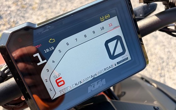 Gebrauchtmotorrad KTM 1290 Super Duke R - Bild 18