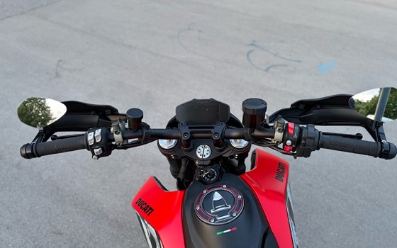 Gebrauchtmotorrad Ducati Hypermotard 950 RVE - Bild 12