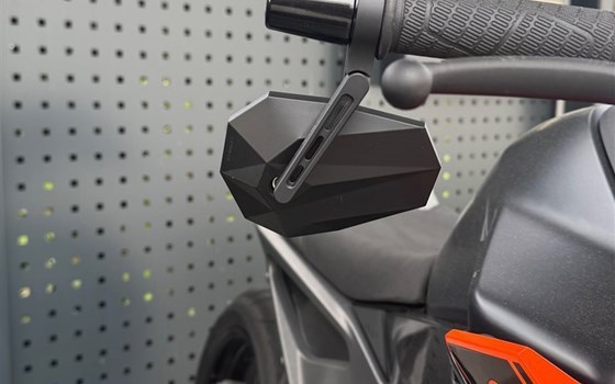 Gebrauchtmotorrad KTM 990 Duke - Bild 4