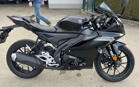 Gebrauchtmotorrad Yamaha R125 - Bild 2