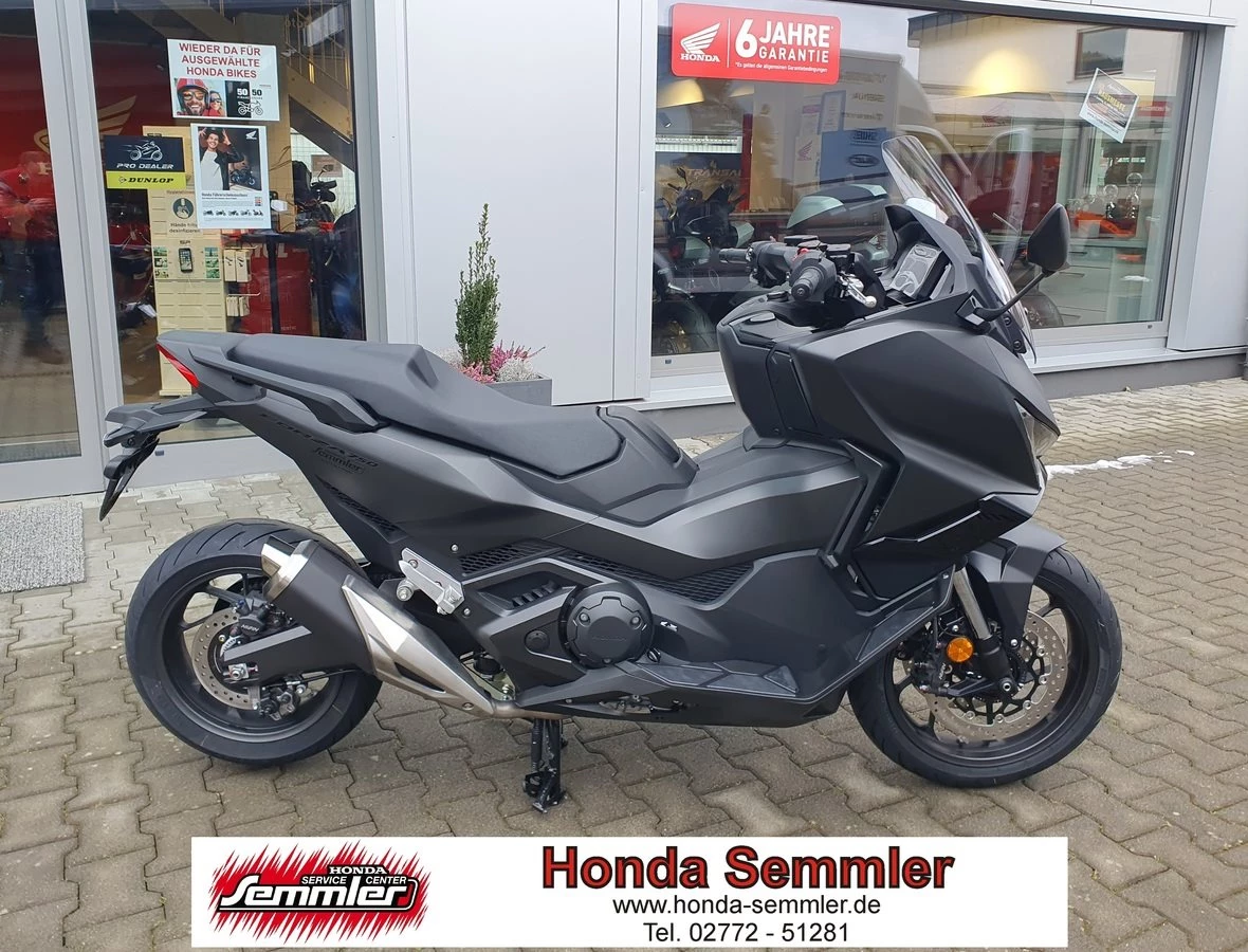 Honda Forza 750