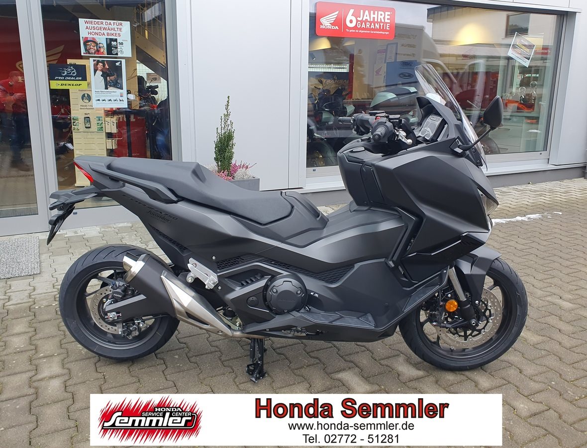 Honda Forza 750
