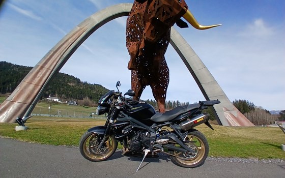 Gebrauchtmotorrad Triumph Street Triple 675 R - Bild 6