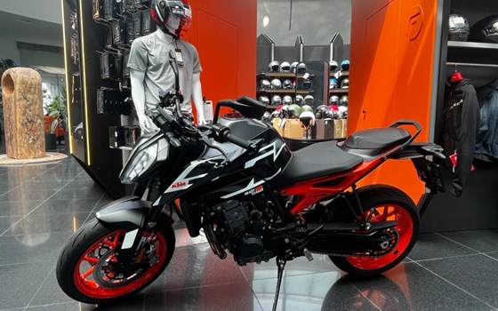 Gebrauchtmotorrad KTM 890 Duke - Bild 1