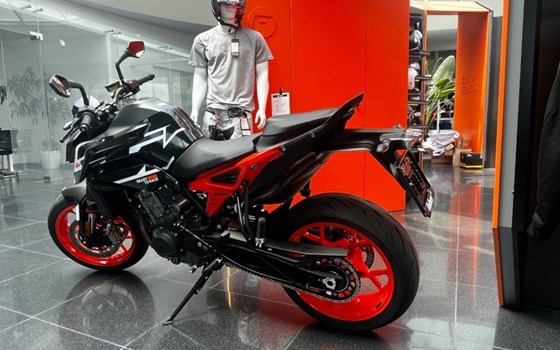 Gebrauchtmotorrad KTM 890 Duke - Bild 3