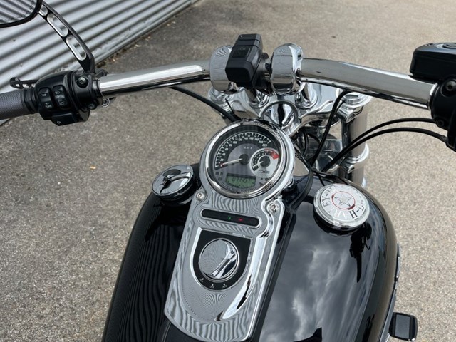 Harley-Davidson Dyna Fat Bob FXDF (schwarz) - Bild 16