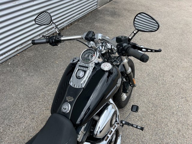 Harley-Davidson Dyna Fat Bob FXDF (schwarz) - Bild 5
