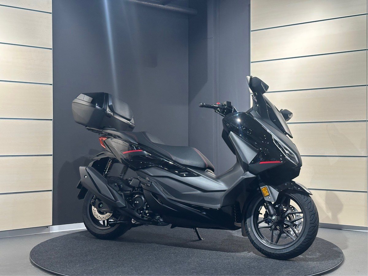 Honda Forza 350