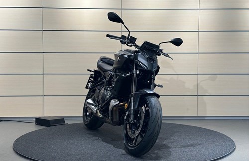 Neumotorrad Yamaha MT-07