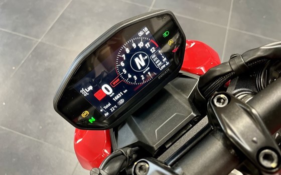 Gebrauchtmotorrad Ducati Streetfighter V2 - Bild 14